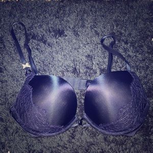 Victoria’s Secret Bombshell